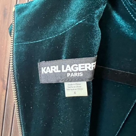 Karl Lagerfeld Paris Chic Emerald Velvet Midi Dress - Picture 4 of 4